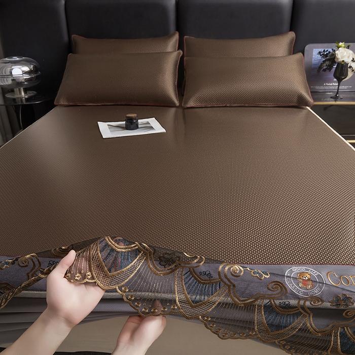 91家纺网 家纺一手货源 找家纺 情恒家纺 2025新款冰藤席床笠款三件套 皇朝 深棕