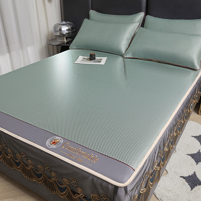 91家纺网 家纺一手货源 找家纺 情恒家纺 2025新款冰藤席床笠款三件套 皇朝 辰青