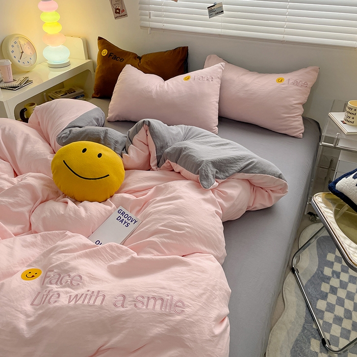 91家纺网 家纺一手货源 找家纺 优尚佳生活馆 2025新款水洗棉磨毛刺绣四件套 粉灰恋人