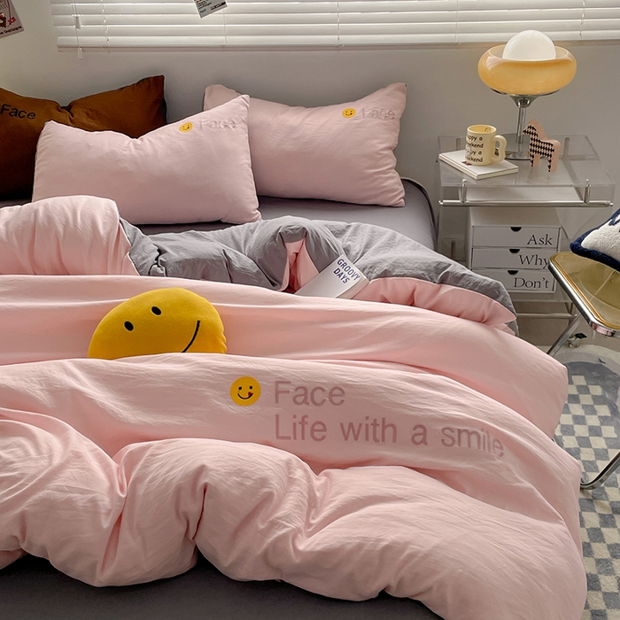 91家纺网 家纺一手货源 找家纺 优尚佳生活馆 2025新款水洗棉磨毛刺绣四件套 粉灰恋人