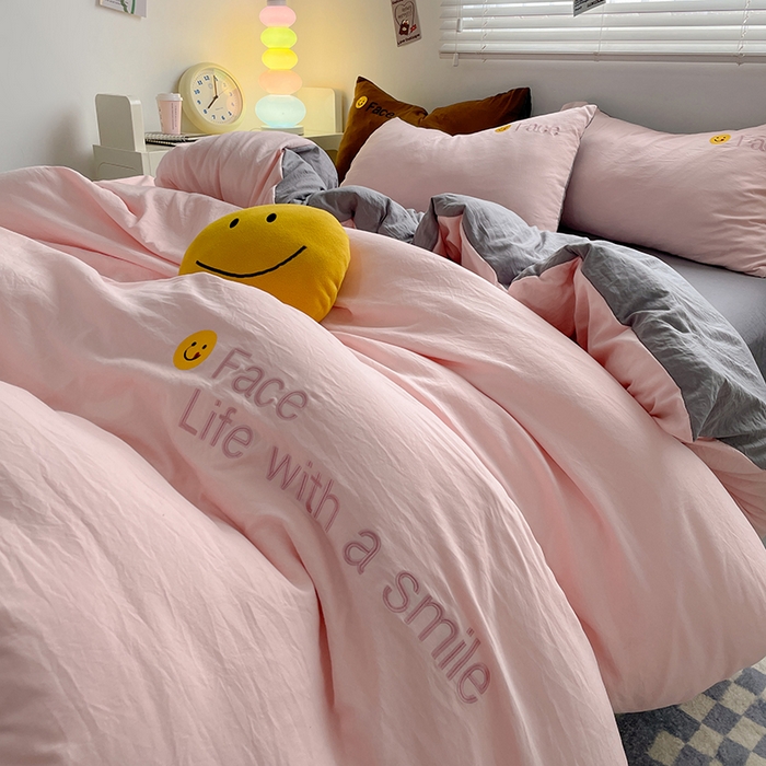 91家纺网 家纺一手货源 找家纺 优尚佳生活馆 2025新款水洗棉磨毛刺绣四件套 粉灰恋人