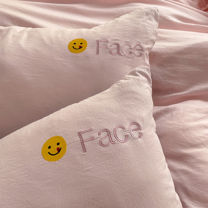 91家纺网 家纺一手货源 找家纺 优尚佳生活馆 2025新款水洗棉磨毛刺绣四件套 粉灰恋人