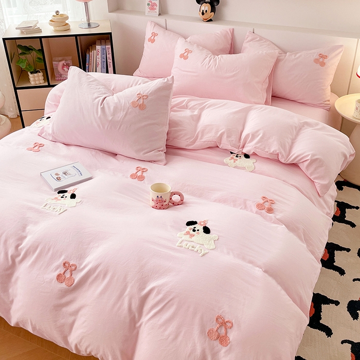 91家纺网 家纺一手货源 找家纺 优尚佳生活馆 2025新款水洗棉毛巾绣四件套（提供买家秀） 樱桃狗