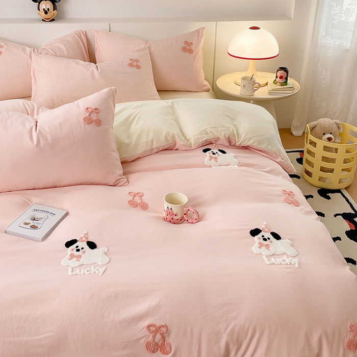 91家纺网 家纺一手货源 找家纺 优尚佳生活馆 2025新款水洗棉毛巾绣四件套（提供买家秀） 樱桃奶狗