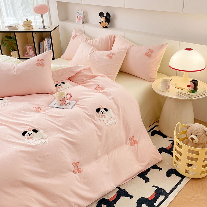 91家纺网 家纺一手货源 找家纺 优尚佳生活馆 2025新款水洗棉毛巾绣四件套（提供买家秀） 樱桃奶狗