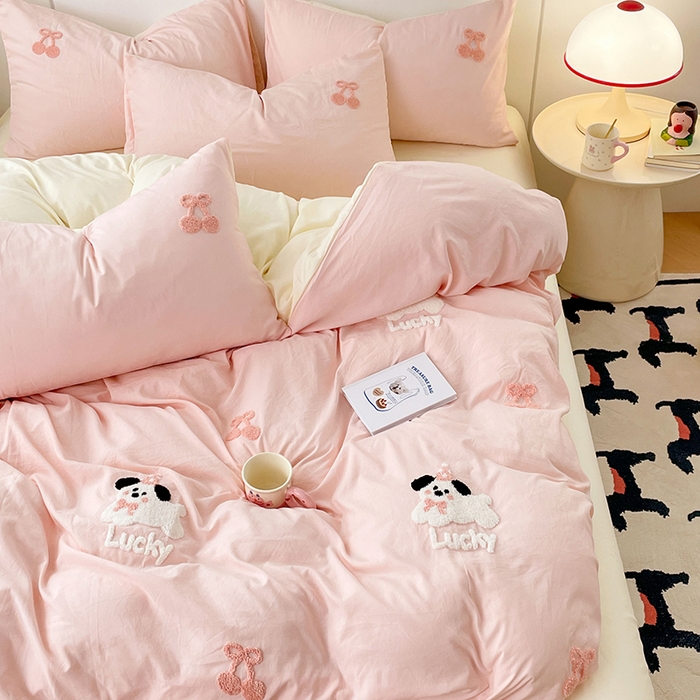 91家纺网 家纺一手货源 找家纺 优尚佳生活馆 2025新款水洗棉毛巾绣四件套（提供买家秀） 樱桃奶狗