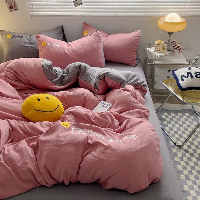 91家纺网 家纺一手货源 找家纺 优尚佳生活馆 2025新款水洗棉磨毛刺绣四件套 灰红相拥