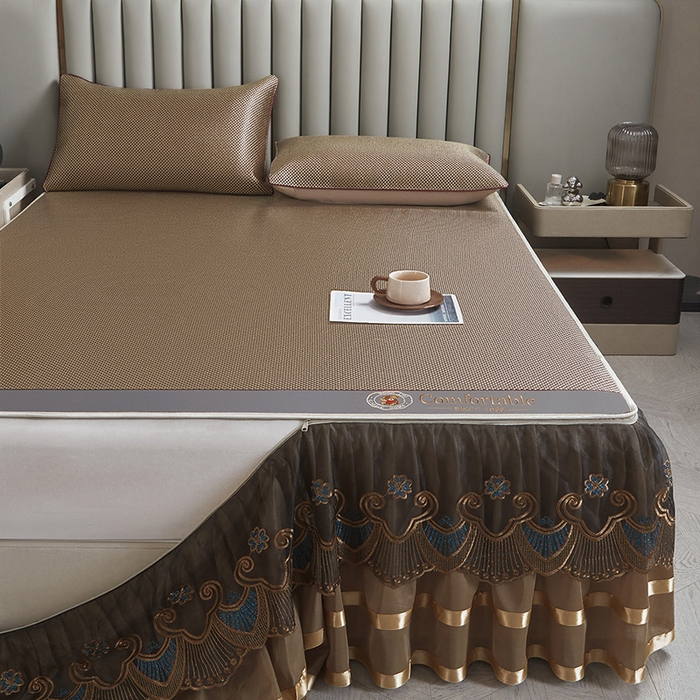 91家纺网 家纺一手货源 找家纺 情恒家纺 2025新款冰藤可拆卸床裙席三件套 皇朝 炽金