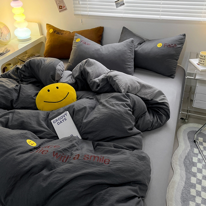 91家纺网 家纺一手货源 找家纺 优尚佳生活馆 2025新款水洗棉磨毛刺绣四件套 深浅灰