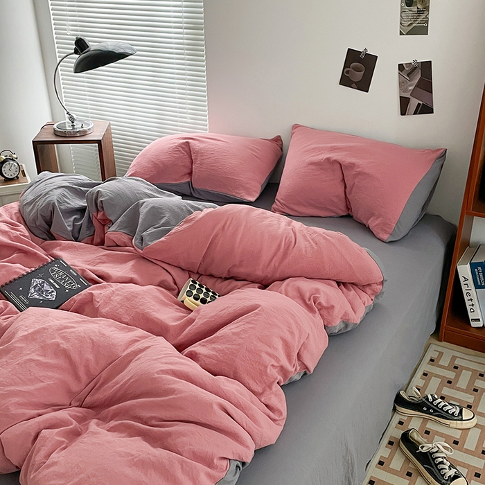 91家纺网 家纺一手货源 找家纺 优尚佳生活馆 2025新款ins风超柔褶皱亲肤磨毛水洗棉四件套双拼系列（风格二） 豆沙浅灰