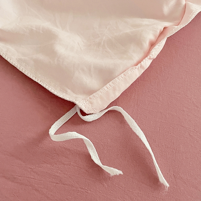 91家纺网 家纺一手货源 找家纺 优尚佳生活馆 2025新款ins风超柔褶皱亲肤磨毛水洗棉四件套双拼系列（风格一） 芭比粉红