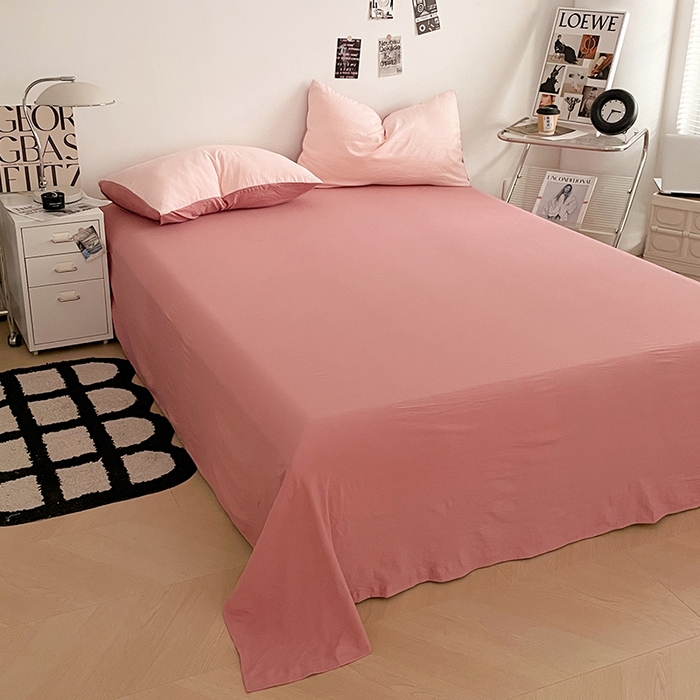 91家纺网 家纺一手货源 找家纺 优尚佳生活馆 2025新款ins风超柔褶皱亲肤磨毛水洗棉四件套双拼系列（风格一） 芭比粉红