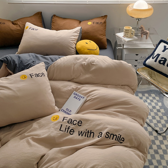 91家纺网 家纺一手货源 找家纺 优尚佳生活馆 2025新款水洗棉磨毛刺绣四件套 微笑-卡其灰