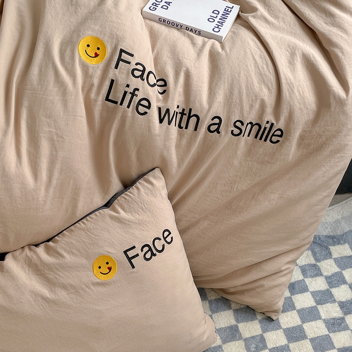 91家纺网 家纺一手货源 找家纺 优尚佳生活馆 2025新款水洗棉磨毛刺绣四件套 微笑-卡其灰