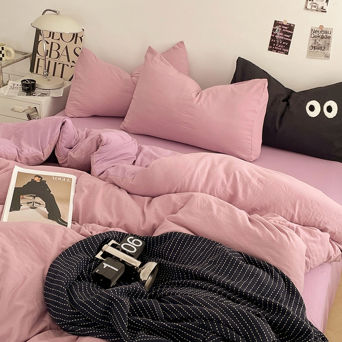 91家纺网 家纺一手货源 找家纺 优尚佳生活馆 2025新款ins风超柔褶皱亲肤磨毛水洗棉四件套双拼系列（风格一） 深紫浅紫