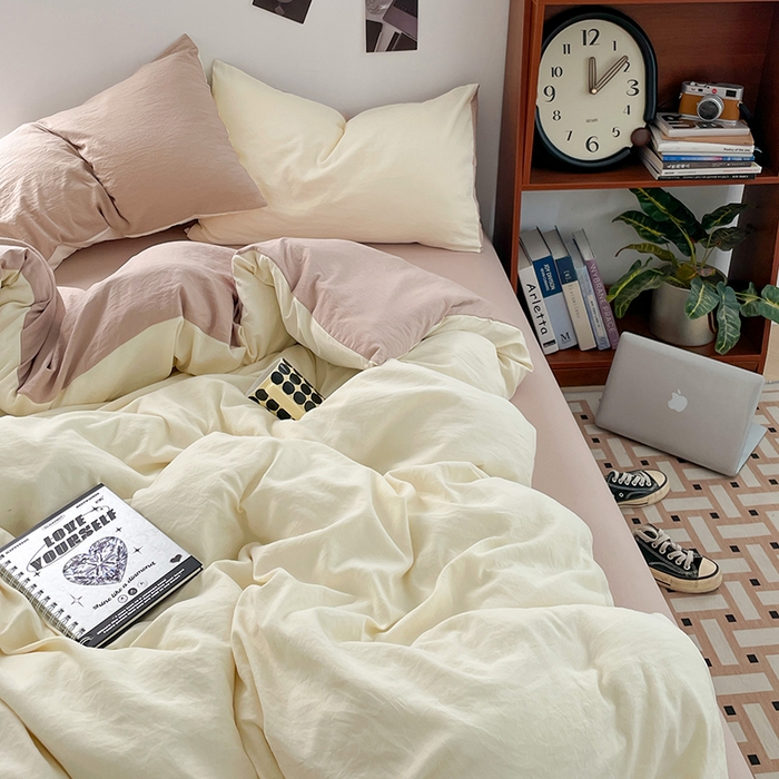 91家纺网 家纺一手货源 找家纺 优尚佳生活馆 2025新款ins风超柔褶皱亲肤磨毛水洗棉四件套双拼系列（风格二） 菊蕊奶黄