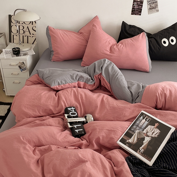 91家纺网 家纺一手货源 找家纺 优尚佳生活馆 2025新款ins风超柔褶皱亲肤磨毛水洗棉四件套双拼系列（风格一） 豆沙浅灰