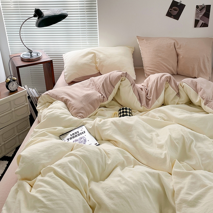 91家纺网 家纺一手货源 找家纺 优尚佳生活馆 2025新款ins风超柔褶皱亲肤磨毛水洗棉四件套双拼系列（风格二） 菊蕊奶黄