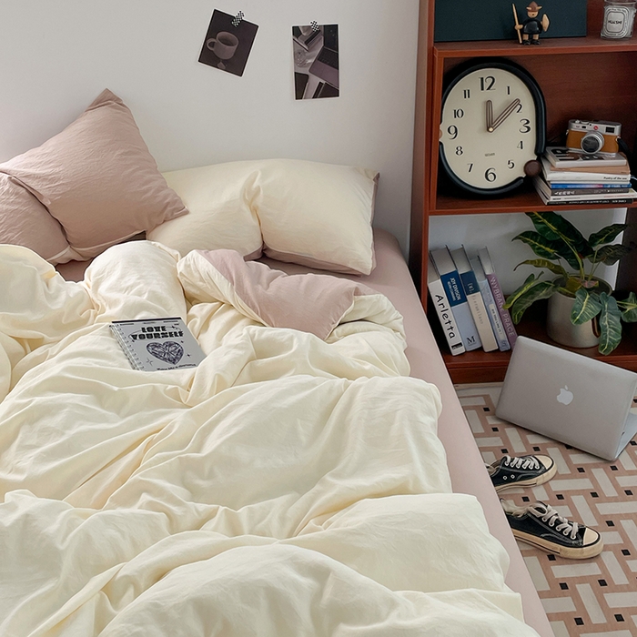 91家纺网 家纺一手货源 找家纺 优尚佳生活馆 2025新款ins风超柔褶皱亲肤磨毛水洗棉四件套双拼系列（风格二） 菊蕊奶黄