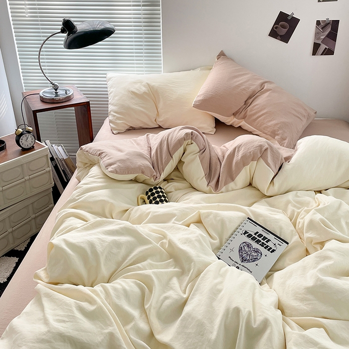 91家纺网 家纺一手货源 找家纺 优尚佳生活馆 2025新款ins风超柔褶皱亲肤磨毛水洗棉四件套双拼系列（风格二） 菊蕊奶黄