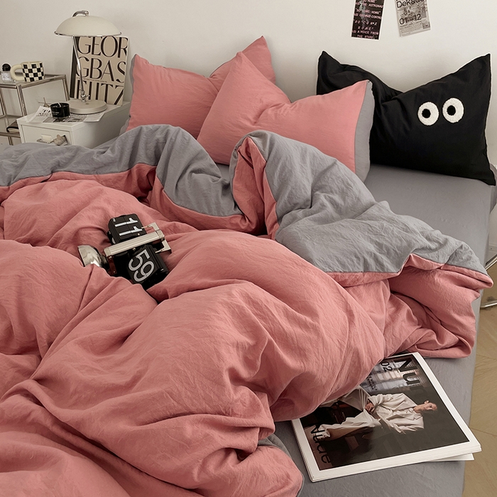 91家纺网 家纺一手货源 找家纺 优尚佳生活馆 2025新款ins风超柔褶皱亲肤磨毛水洗棉四件套双拼系列（风格一） 豆沙浅灰