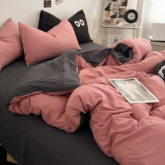 91家纺网 家纺一手货源 找家纺 优尚佳生活馆 2025新款ins风超柔褶皱亲肤磨毛水洗棉四件套双拼系列（风格一） 豆沙深灰