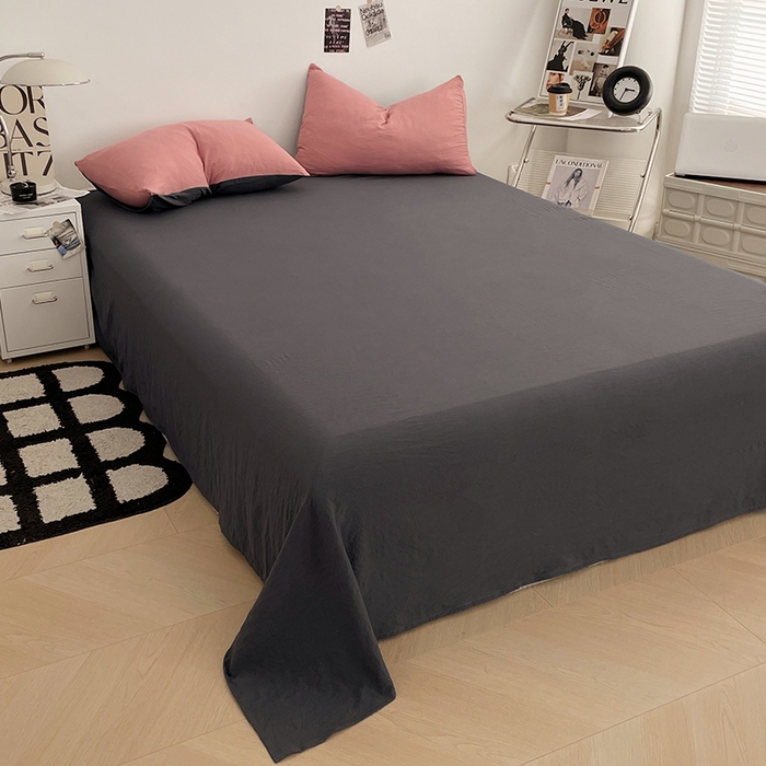 91家纺网 家纺一手货源 找家纺 优尚佳生活馆 2025新款ins风超柔褶皱亲肤磨毛水洗棉四件套双拼系列（风格一） 豆沙深灰