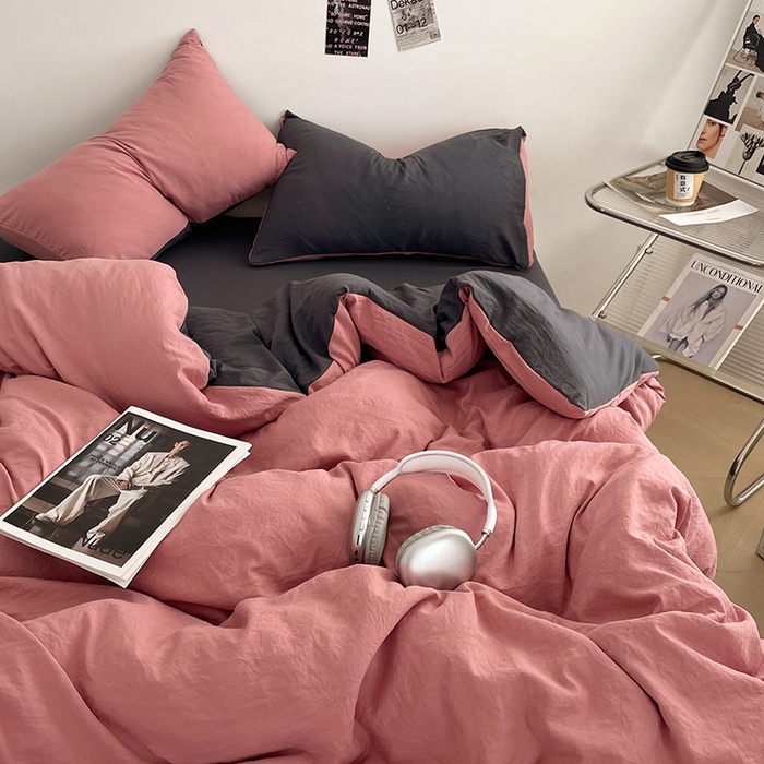 91家纺网 家纺一手货源 找家纺 优尚佳生活馆 2025新款ins风超柔褶皱亲肤磨毛水洗棉四件套双拼系列（风格一） 豆沙深灰