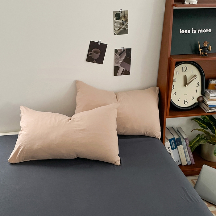 91家纺网 家纺一手货源 找家纺 优尚佳生活馆 2025新款ins风超柔褶皱亲肤磨毛水洗棉四件套双拼系列（风格二） 卡其深灰