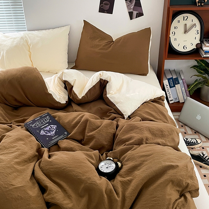 91家纺网 家纺一手货源 找家纺 优尚佳生活馆 2025新款ins风超柔褶皱亲肤磨毛水洗棉四件套双拼系列（风格二） 玛瑙芝士