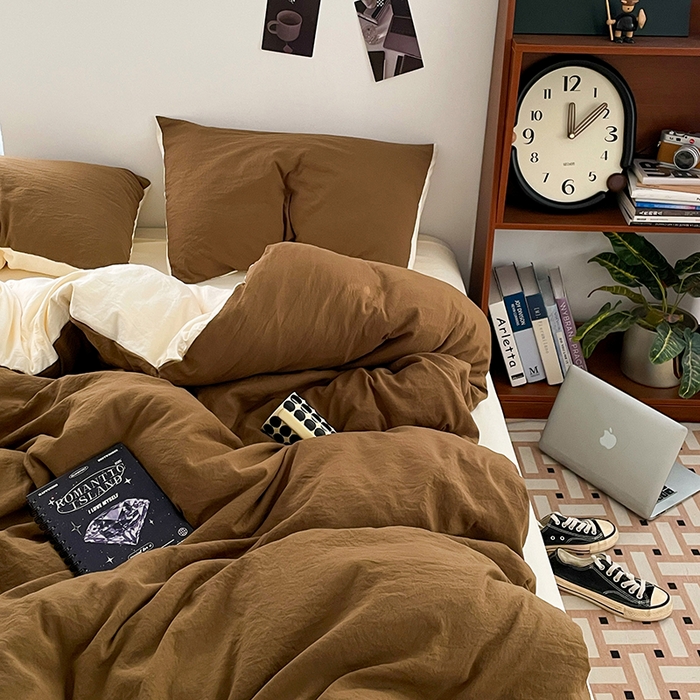 91家纺网 家纺一手货源 找家纺 优尚佳生活馆 2025新款ins风超柔褶皱亲肤磨毛水洗棉四件套双拼系列（风格二） 玛瑙芝士