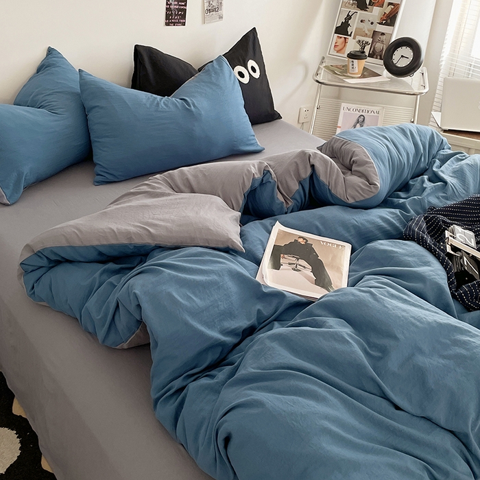 91家纺网 家纺一手货源 找家纺 优尚佳生活馆 2025新款ins风超柔褶皱亲肤磨毛水洗棉四件套双拼系列（风格一） 宝蓝浅灰