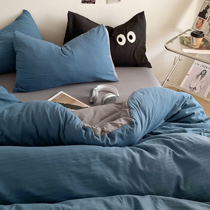 91家纺网 家纺一手货源 找家纺 优尚佳生活馆 2025新款ins风超柔褶皱亲肤磨毛水洗棉四件套双拼系列（风格一） 宝蓝浅灰