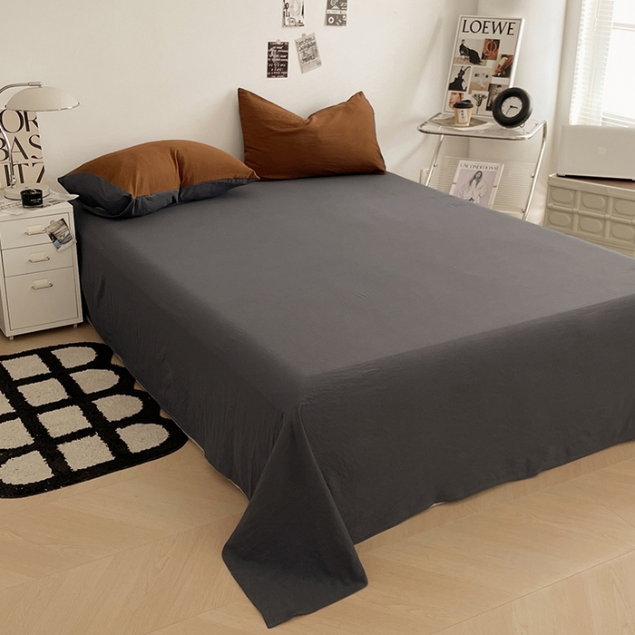 91家纺网 家纺一手货源 找家纺 优尚佳生活馆 2025新款ins风超柔褶皱亲肤磨毛水洗棉四件套双拼系列（风格一） 糖灰