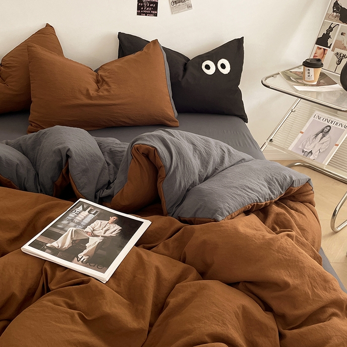 91家纺网 家纺一手货源 找家纺 优尚佳生活馆 2025新款ins风超柔褶皱亲肤磨毛水洗棉四件套双拼系列（风格一） 糖灰