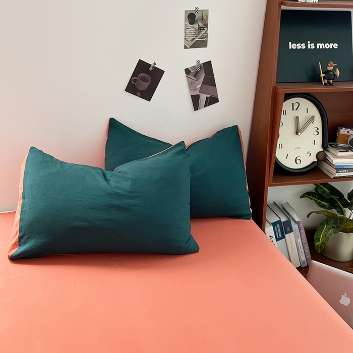 91家纺网 家纺一手货源 找家纺 优尚佳生活馆 2025新款ins风超柔褶皱亲肤磨毛水洗棉四件套双拼系列（风格二） 墨绿活力橙