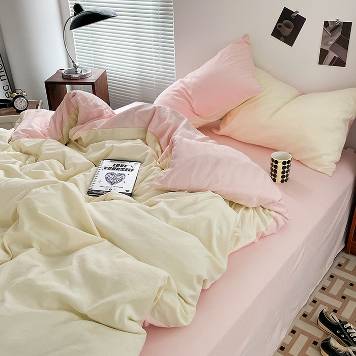 91家纺网 家纺一手货源 找家纺 优尚佳生活馆 2025新款ins风超柔褶皱亲肤磨毛水洗棉四件套双拼系列（风格二） 柠檬粉