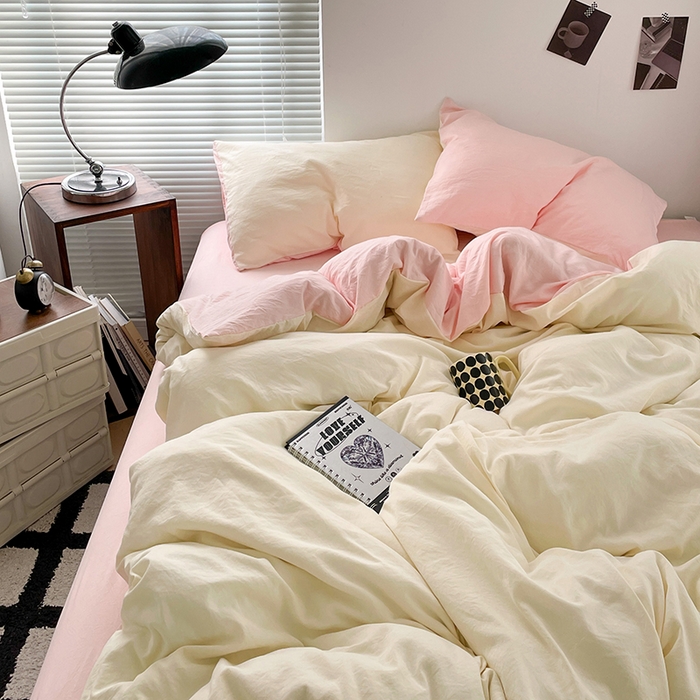 91家纺网 家纺一手货源 找家纺 优尚佳生活馆 2025新款ins风超柔褶皱亲肤磨毛水洗棉四件套双拼系列（风格二） 柠檬粉