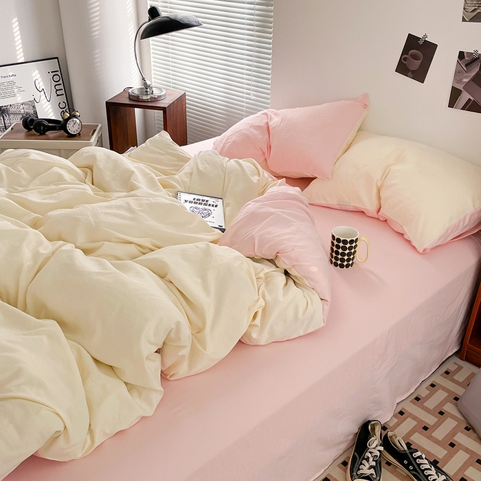 91家纺网 家纺一手货源 找家纺 优尚佳生活馆 2025新款ins风超柔褶皱亲肤磨毛水洗棉四件套双拼系列（风格二） 柠檬粉