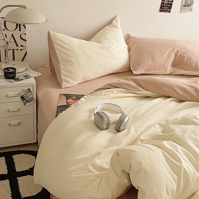 91家纺网 家纺一手货源 找家纺 优尚佳生活馆 2025新款ins风超柔褶皱亲肤磨毛水洗棉四件套双拼系列（风格一） 菊蕊奶黄