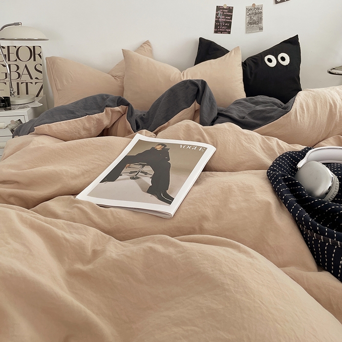 91家纺网 家纺一手货源 找家纺 优尚佳生活馆 2025新款ins风超柔褶皱亲肤磨毛水洗棉四件套双拼系列（风格一） 卡其深灰