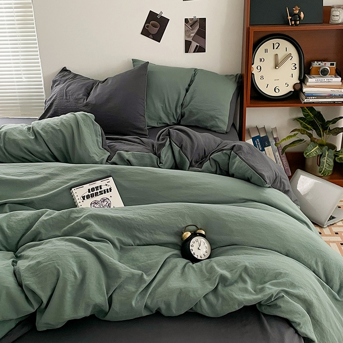 91家纺网 家纺一手货源 找家纺 优尚佳生活馆 2025新款ins风超柔褶皱亲肤磨毛水洗棉四件套双拼系列（风格二） 松绿深灰