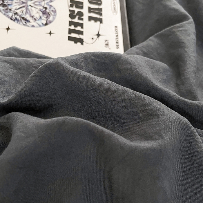 91家纺网 家纺一手货源 找家纺 优尚佳生活馆 2025新款ins风超柔褶皱亲肤磨毛水洗棉四件套双拼系列（风格二） 深浅灰