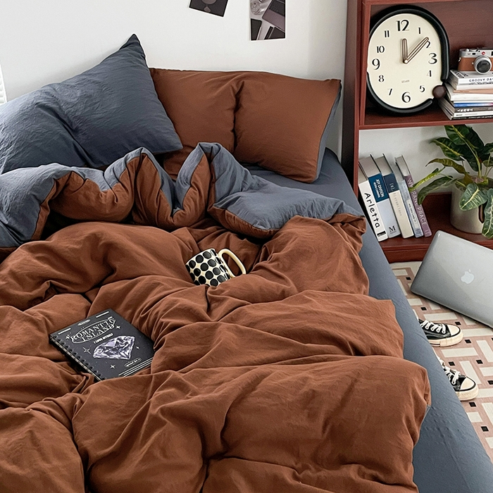 91家纺网 家纺一手货源 找家纺 优尚佳生活馆 2025新款ins风超柔褶皱亲肤磨毛水洗棉四件套双拼系列（风格二） 糖灰