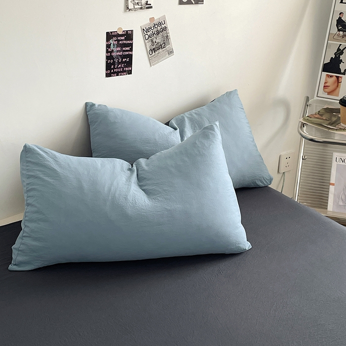 91家纺网 家纺一手货源 找家纺 优尚佳生活馆 2025新款ins风超柔褶皱亲肤磨毛水洗棉四件套双拼系列（风格一） 天蓝灰