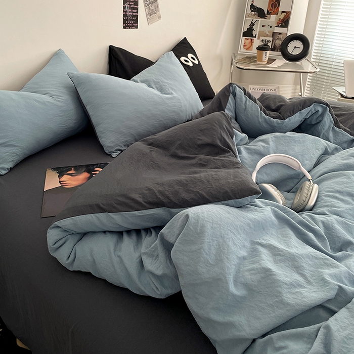 91家纺网 家纺一手货源 找家纺 优尚佳生活馆 2025新款ins风超柔褶皱亲肤磨毛水洗棉四件套双拼系列（风格一） 天蓝灰