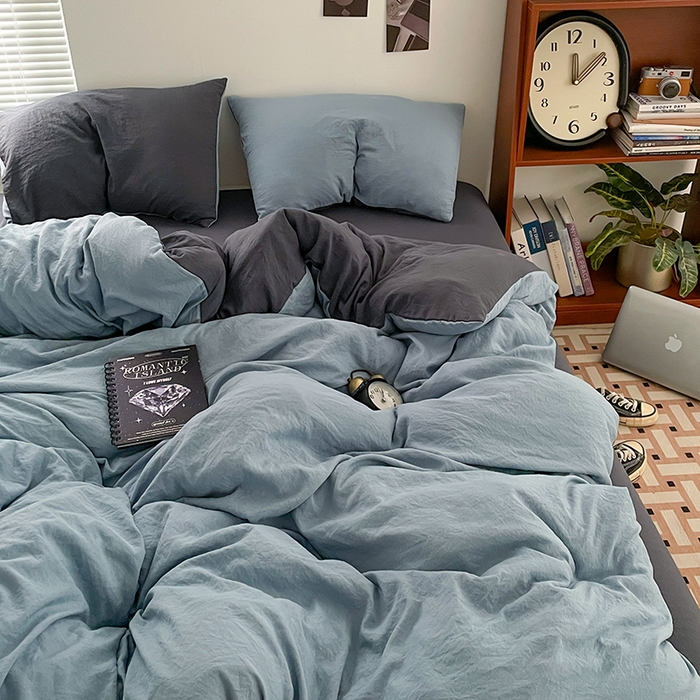 91家纺网 家纺一手货源 找家纺 优尚佳生活馆 2025新款ins风超柔褶皱亲肤磨毛水洗棉四件套双拼系列（风格二） 天蓝灰