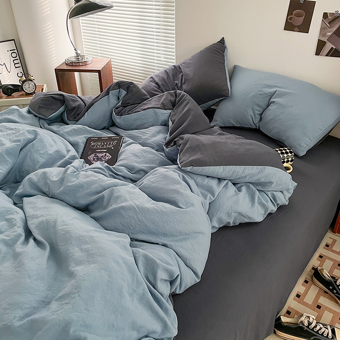 91家纺网 家纺一手货源 找家纺 优尚佳生活馆 2025新款ins风超柔褶皱亲肤磨毛水洗棉四件套双拼系列（风格二） 天蓝灰