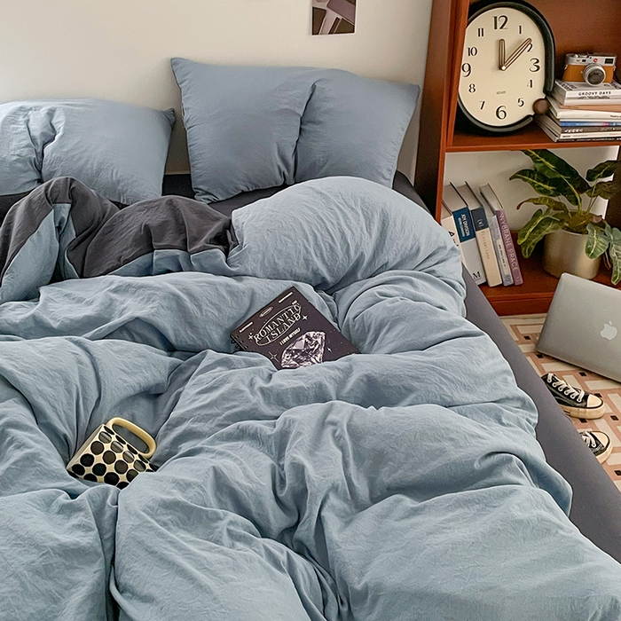 91家纺网 家纺一手货源 找家纺 优尚佳生活馆 2025新款ins风超柔褶皱亲肤磨毛水洗棉四件套双拼系列（风格二） 天蓝灰
