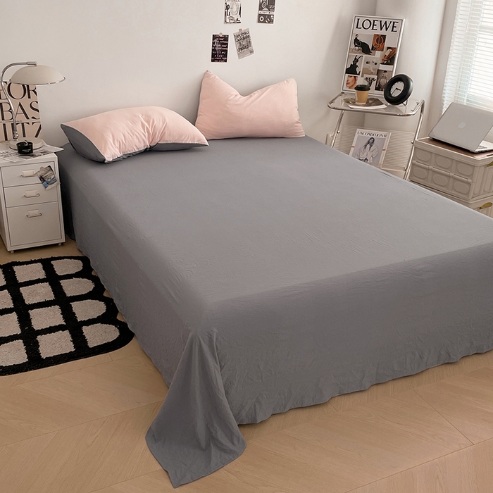 91家纺网 家纺一手货源 找家纺 优尚佳生活馆 2025新款ins风超柔褶皱亲肤磨毛水洗棉四件套双拼系列（风格一） 浅粉灰